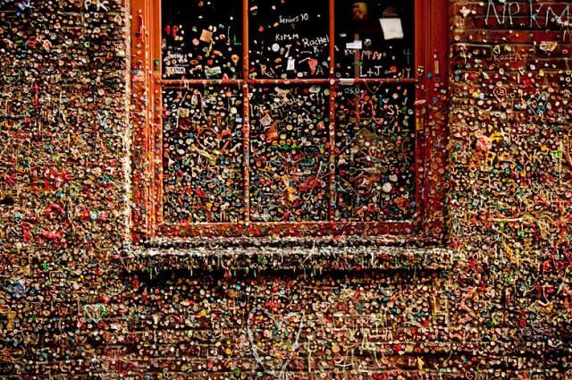 Old-chewing-gum-in-some-p-002