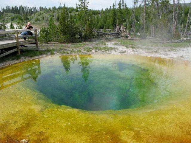 Morning-Glory-Pool-5